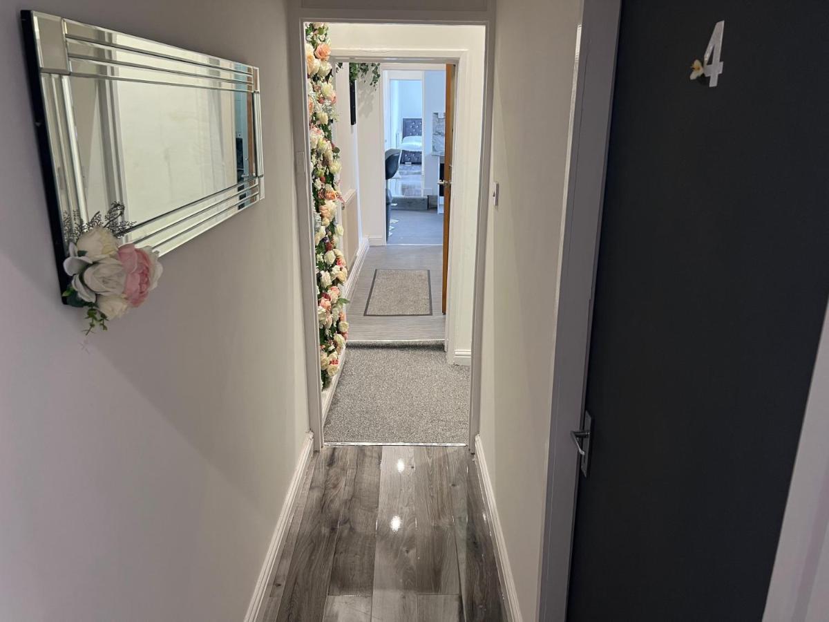 Zams Rooms Stoke-on-Trent ภายนอก รูปภาพ