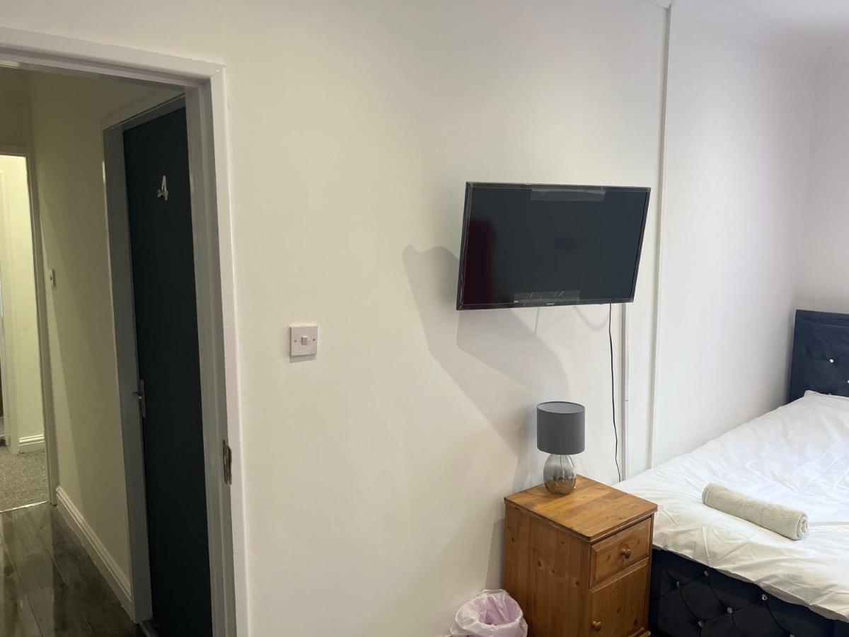 Zams Rooms Stoke-on-Trent ภายนอก รูปภาพ